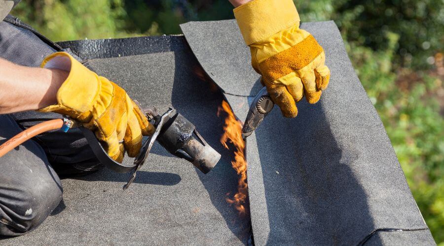 Expert new roof installation services in Williamstown, KY